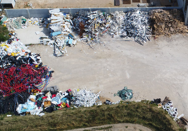 Valmat Recyclage propose la location de benne pour recycler les déchets non dangereux